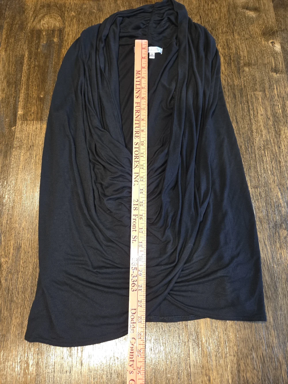 Jennifer Lopez chic sleeveless